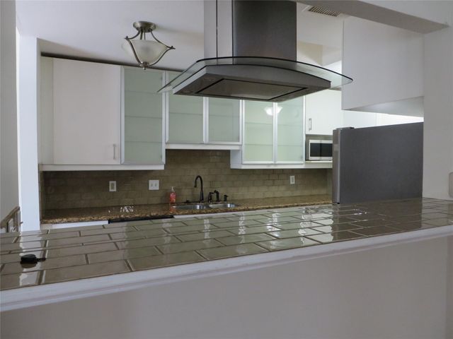 2815 Old Fort Road, Sugar Land, TX 77479