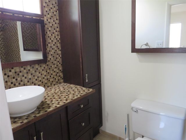 2815 Old Fort Road, Sugar Land, TX 77479