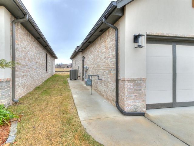 3013 SW 133rd Terrace, Oklahoma City, OK 73170