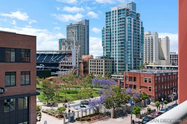 427 9th Ave 502, San Diego, CA 92101
