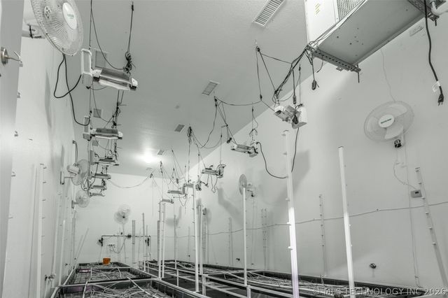 22127 Jimbo, Marietta, OK 73459