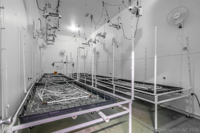 22127 Jimbo, Marietta, OK 73459