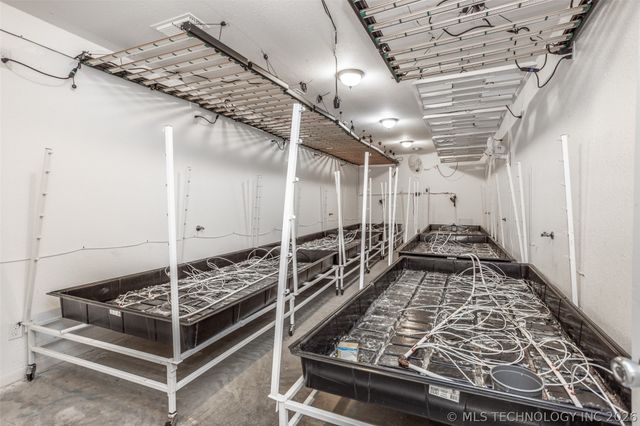 22127 Jimbo, Marietta, OK 73459