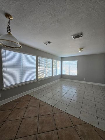 15850 E Park Court, Houston, TX 77082