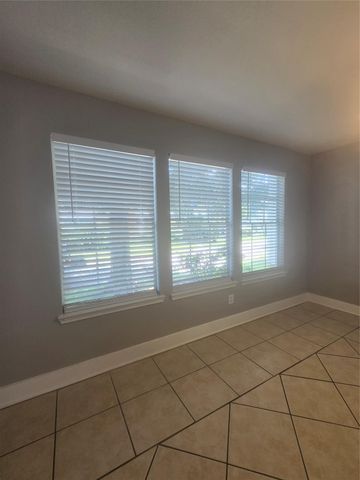 15850 E Park Court, Houston, TX 77082