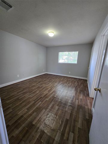 15850 E Park Court, Houston, TX 77082