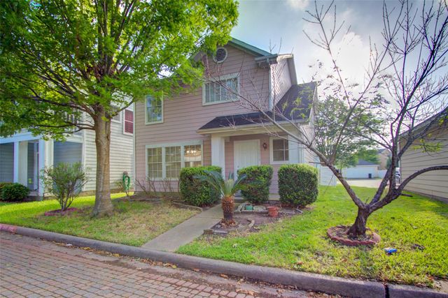 15850 E Park Court, Houston, TX 77082