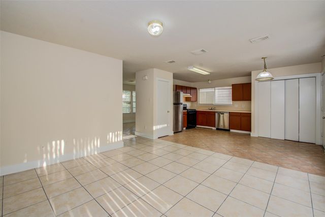 15850 E Park Court, Houston, TX 77082