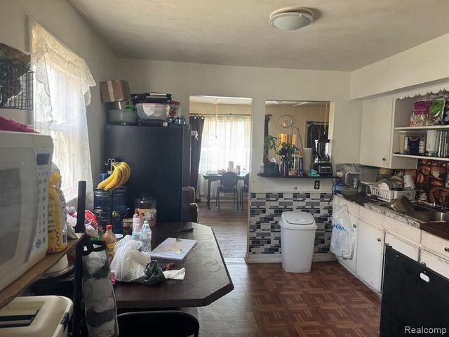 2914 Leith Street, Flint, MI 48506