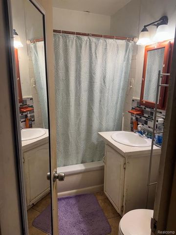 2914 Leith Street, Flint, MI 48506