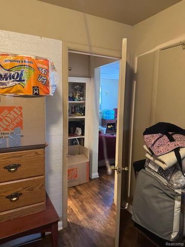 2914 Leith Street, Flint, MI 48506