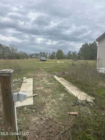 90 Augusta Drive, Carriere, MS 39426