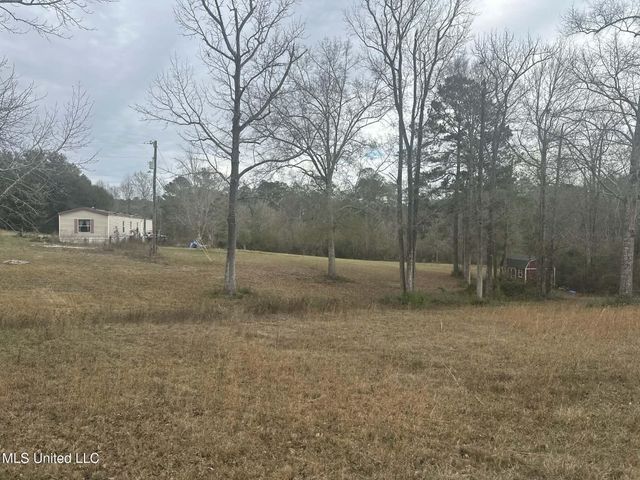 90 Augusta Drive, Carriere, MS 39426