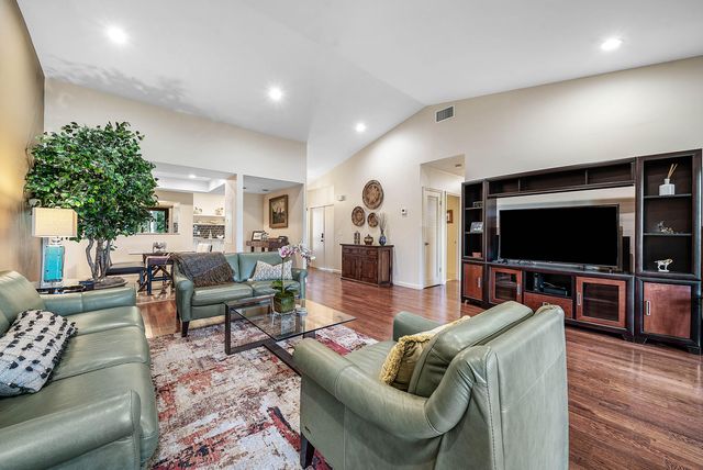 11355 Pond View Drive D202, Wellington, FL 33414