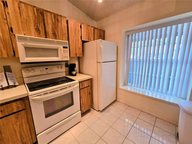 3926 LA COSTA LANE, Largo, FL 33771