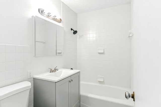 36 W 104th Street, Bloomington, MN 55420