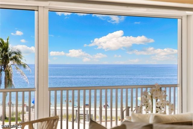 3401 Gulf Shore BLVD N 205, Naples, FL 34103