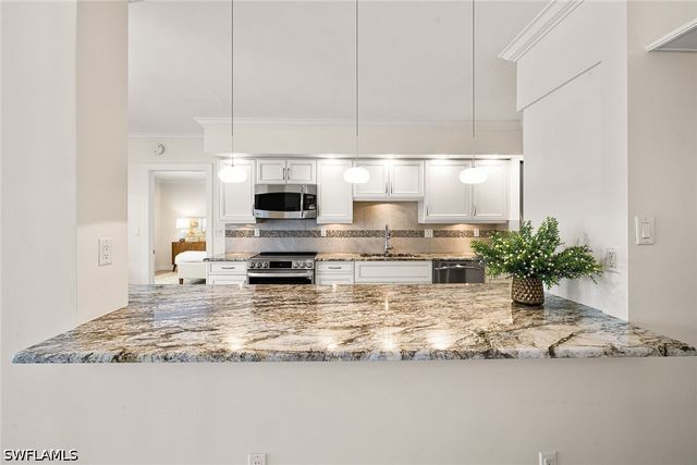 3401 Gulf Shore BLVD N 205, Naples, FL 34103