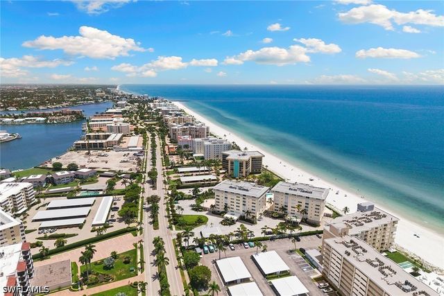 3401 Gulf Shore BLVD N 205, Naples, FL 34103