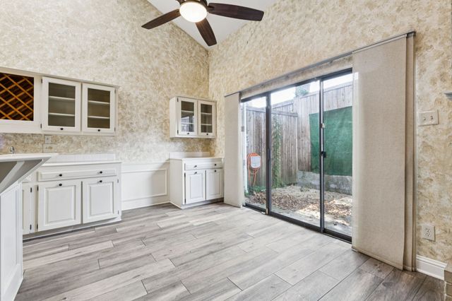 7450 Holly Hill Drive 114, Dallas, TX 75231