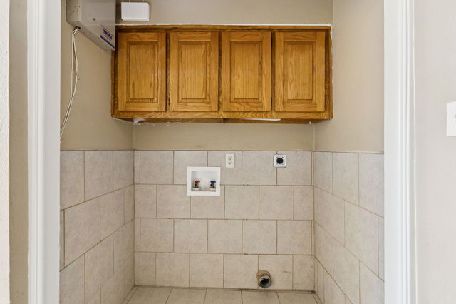 7450 Holly Hill Drive 114, Dallas, TX 75231