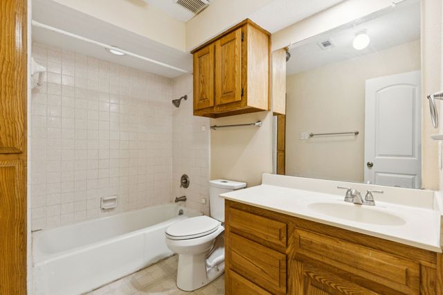 7450 Holly Hill Drive 114, Dallas, TX 75231