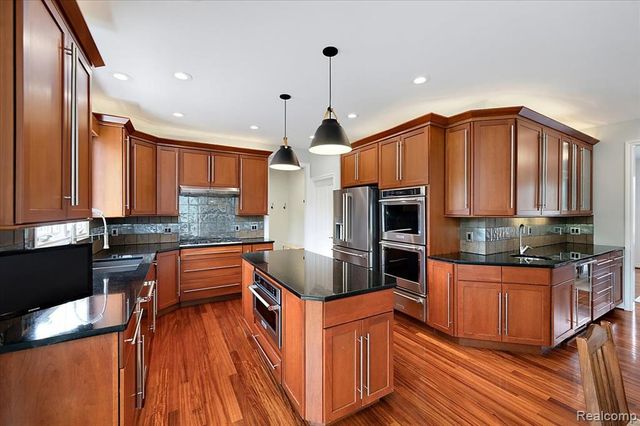 1422 Galena, Rochester Hills, MI 48306