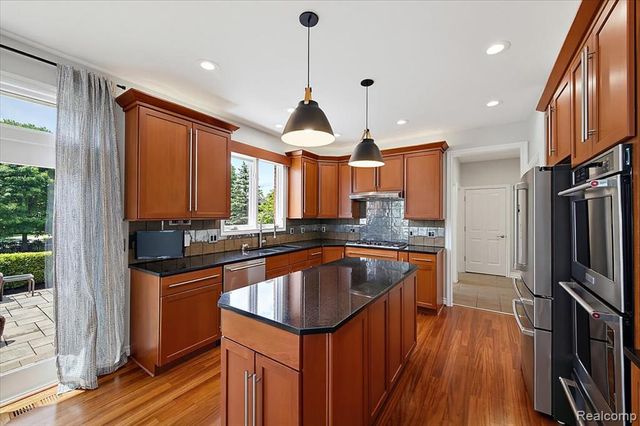 1422 Galena, Rochester Hills, MI 48306