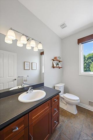 1422 Galena, Rochester Hills, MI 48306