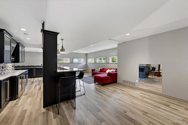 1422 Galena, Rochester Hills, MI 48306