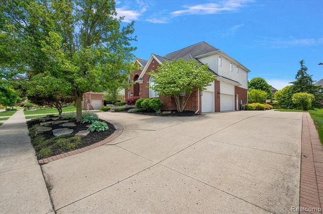 1422 Galena, Rochester Hills, MI 48306