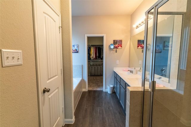 2512 Austin Hills Court, Conroe, TX 77304