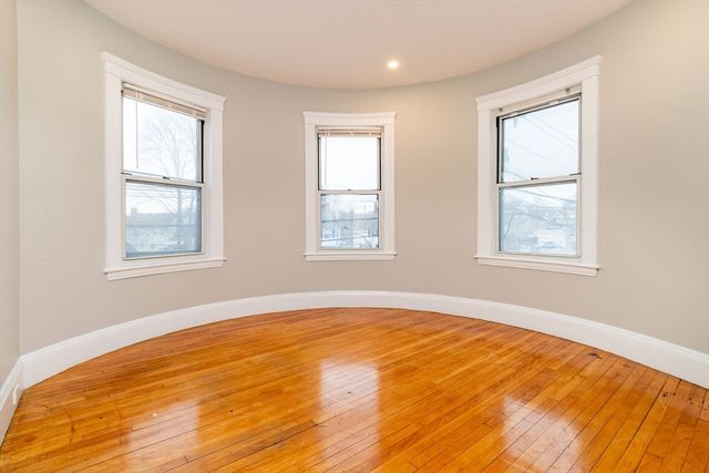 168 Brook Rd, Milton, MA 02186