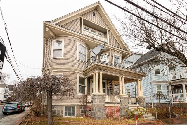 168 Brook Rd, Milton, MA 02186