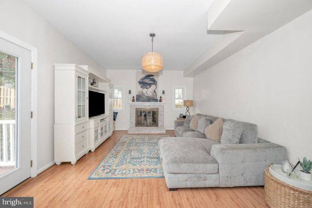 3106 MADISON HILL CT, Alexandria, VA 22310