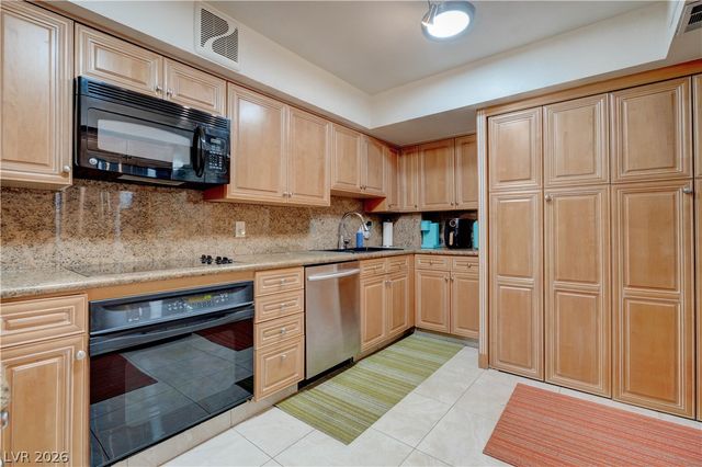 205 East HARMON Avenue 309, Las Vegas, NV 89169