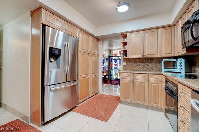 205 East HARMON Avenue 309, Las Vegas, NV 89169