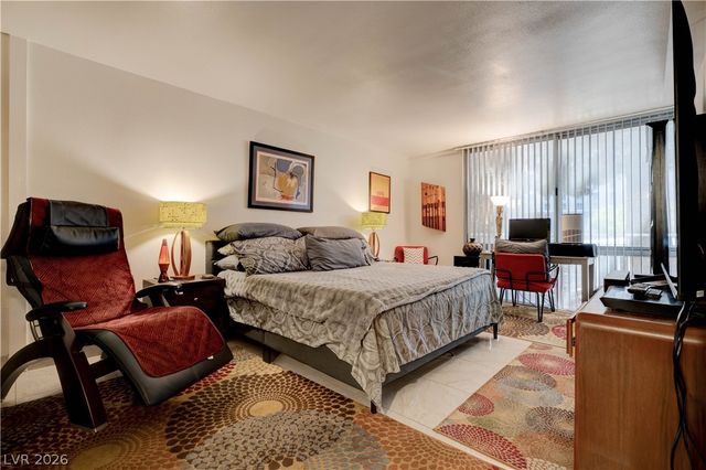 205 East HARMON Avenue 309, Las Vegas, NV 89169