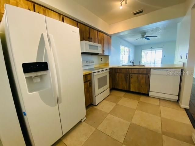 6438 71ST STREET N, Pinellas Park, FL 33781