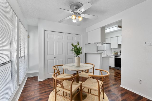 6910 Hart LN 203, Austin, TX 78731