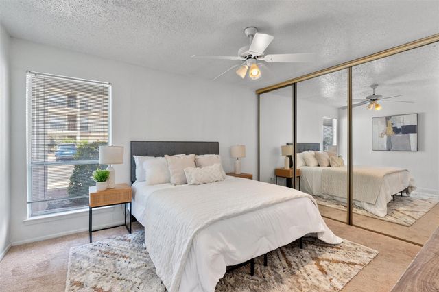 6910 Hart LN 203, Austin, TX 78731