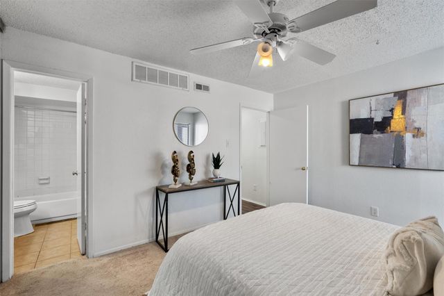 6910 Hart LN 203, Austin, TX 78731