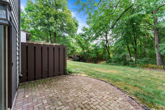 348 W Eagle Lake Drive, Maple Grove, MN 55369
