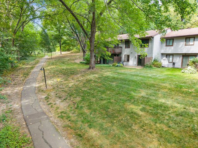 348 W Eagle Lake Drive, Maple Grove, MN 55369