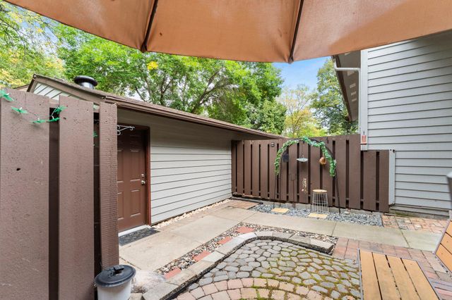 348 W Eagle Lake Drive, Maple Grove, MN 55369