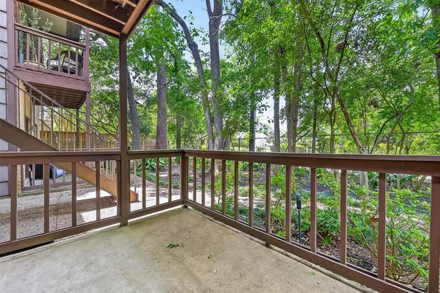 11711 Memorial Drive 305, Houston, TX 77024