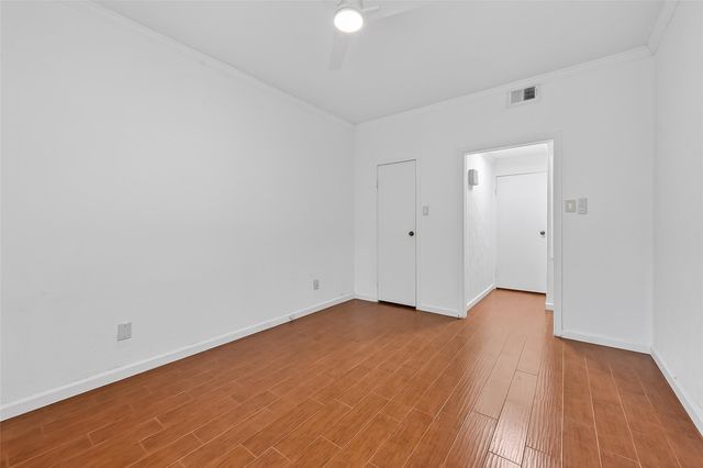 11711 Memorial Drive 305, Houston, TX 77024