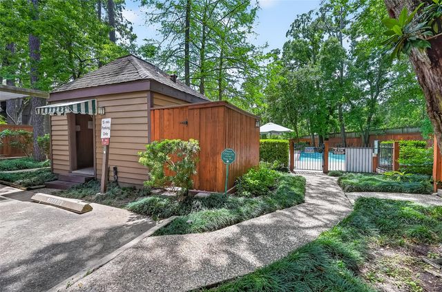 11711 Memorial Drive 305, Houston, TX 77024