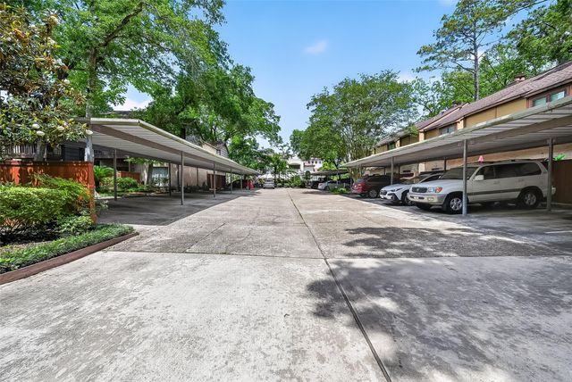 11711 Memorial Drive 305, Houston, TX 77024