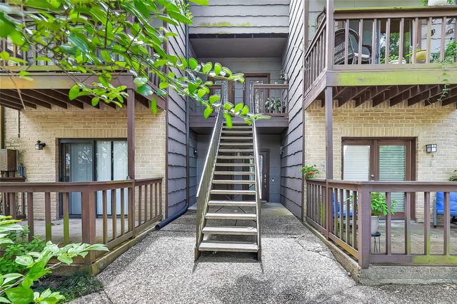 11711 Memorial Drive 305, Houston, TX 77024